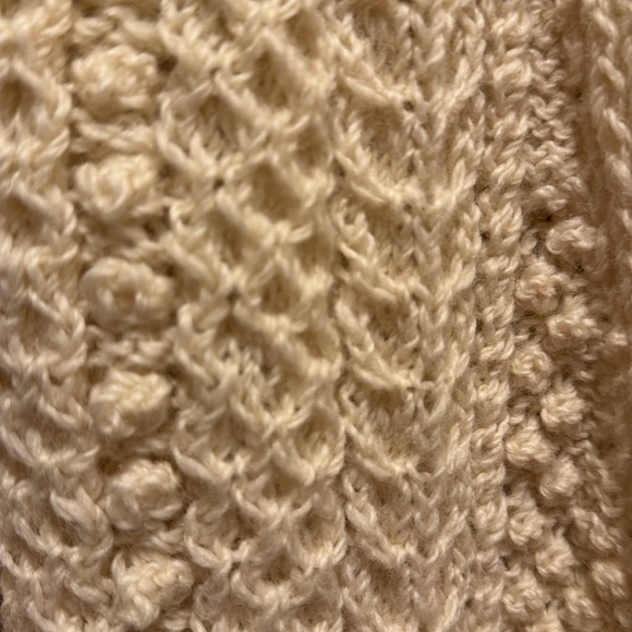 Cream hand knit in New Zealand. Beautiful condition - Picture 3 of 6